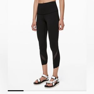 Lululemon Wonder Under Scalloped Hem HiRise Crop 23” - used like new - 10
